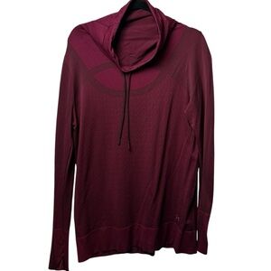 Under Armour Cowl Neck Layer Shirt Womens XL Burgundy Long Sleeve Run Gym Active
